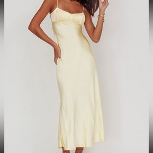 Selfie Leslie Nerida Twist Back Satin Maxi Dress Lemon - S